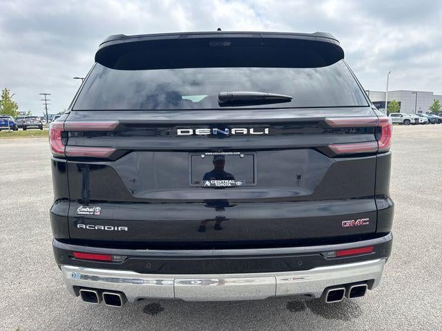 2025 GMC Acadia — detail view