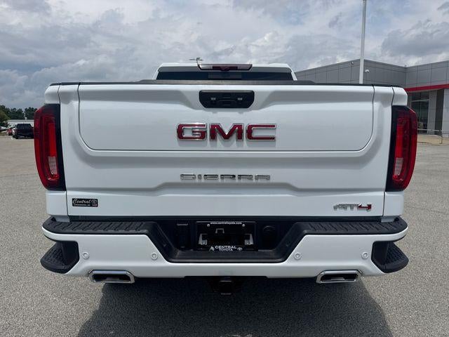 2025 GMC Sierra 1500 — detail view