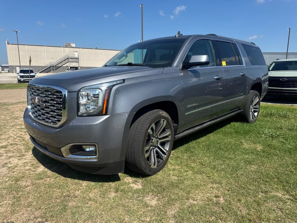 2019 GMC Yukon XL Denali in Satin Steel Metallic — front three-quarter view