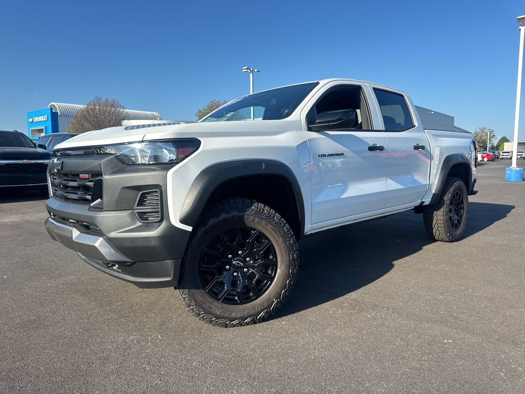 2026 Chevrolet Colorado Trail Boss in Summit White — front three-quarter view