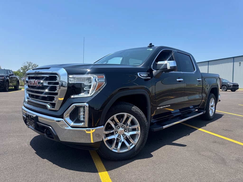 2021 GMC Sierra 1500 SLT in Onyx Black — front three-quarter view