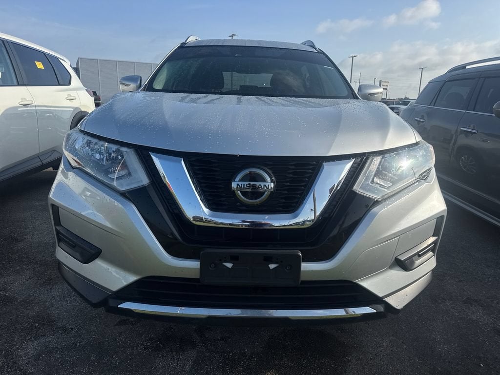 2020 Nissan Rogue — side profile view