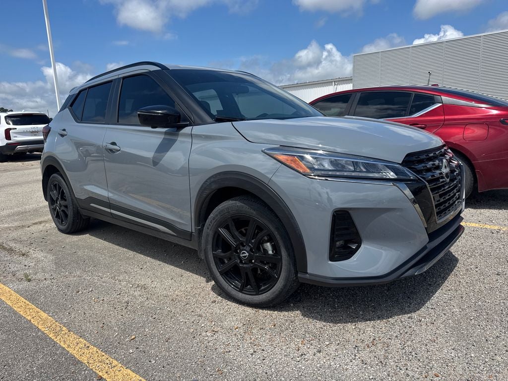 2024 Nissan Kicks — detail view